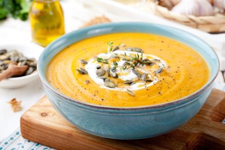 Rezept vegane Kürbis-Karottensuppe